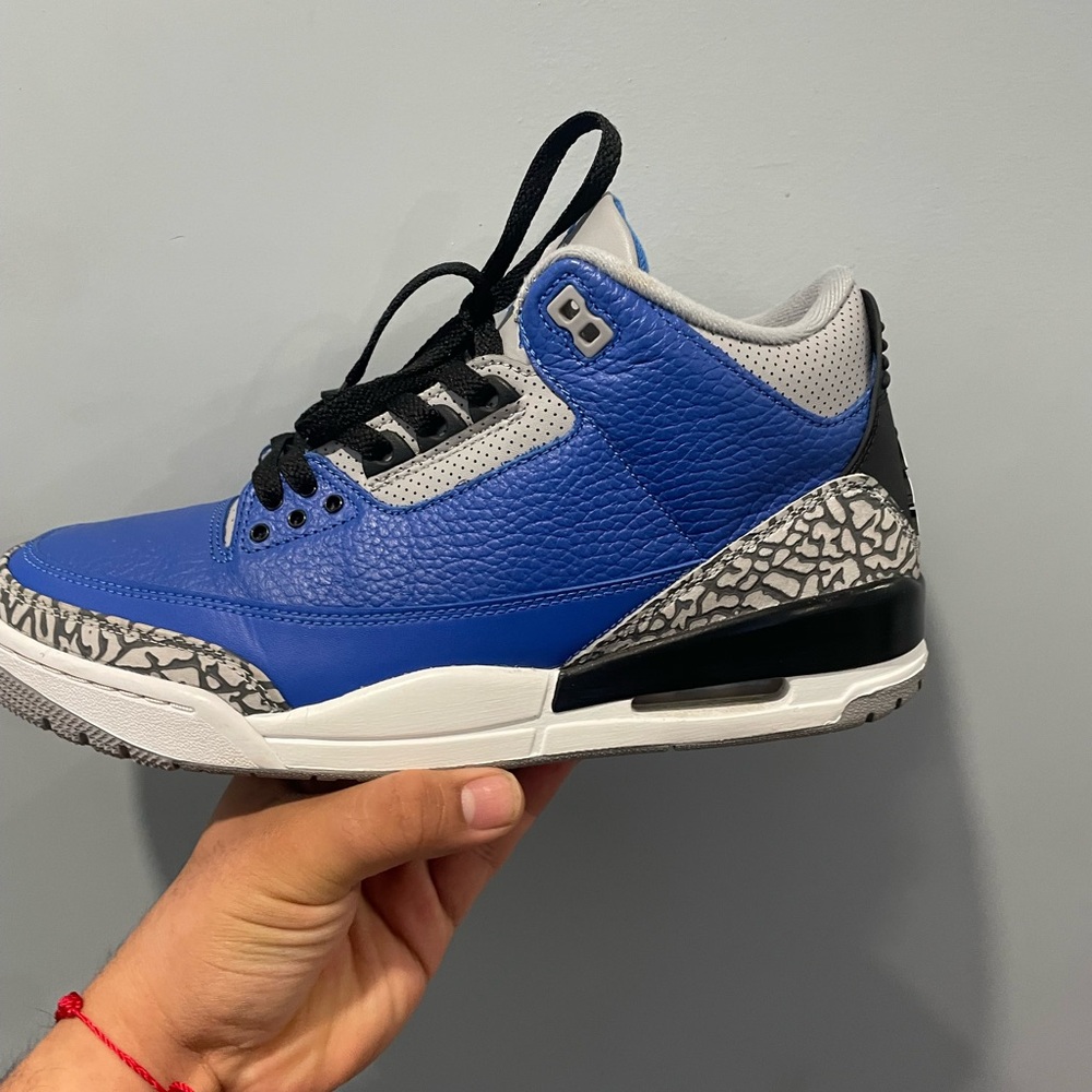 Air Jordan 3 Retro Sneakers - Picture 8 of 8